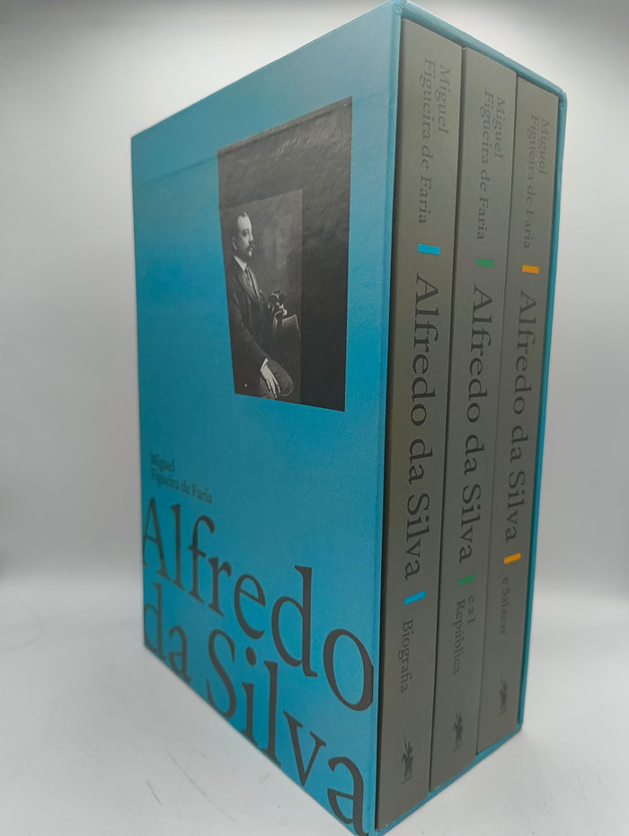 Caixa dos 3 volumes da Biografia do Alfredo da Silva