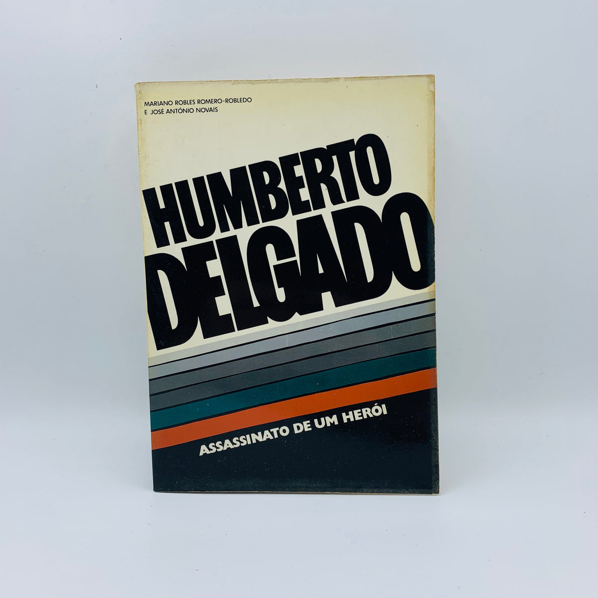 Humberto Delgado: Assassinato de um Herói - Stuff Out