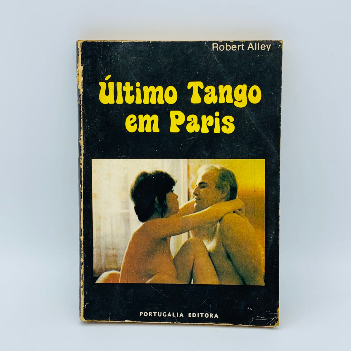 Último Tango em Pairs - Stuff Out