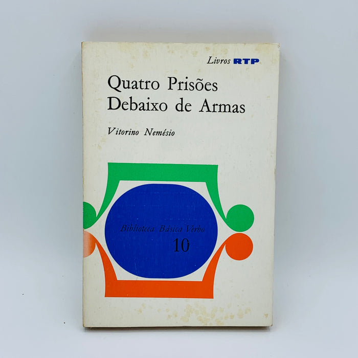 Quatro Prisões Debaixo de Armas - Stuff Out